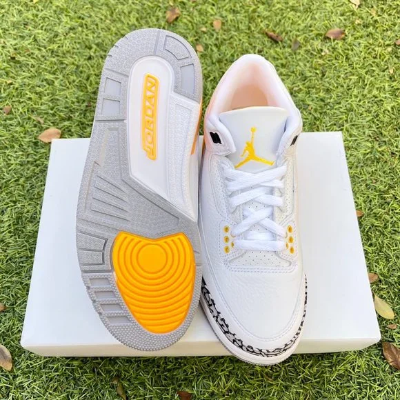 Nike Air Jordan 3 retro white orange shoes - Picture 2 of 4